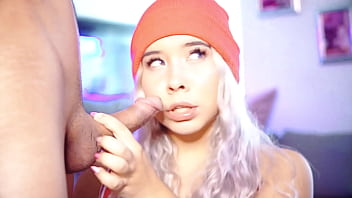 This Sexy Latina From Medellín Craves To Have Her Mouth Stuffed With Cock Her Saliva Mixing With Pre Cum Daily thumbnail