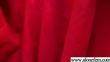 Amateur girls masturbating with toys clip 02