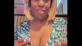 Happy friday #ebonytitties#nobra#bigblacktitties#ebonybbw#transtitties#blacktrans#ebonytrans#blacktgirls