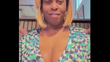 Happy friday #ebonytitties#nobra#bigblacktitties#ebonybbw#transtitties#blacktrans#ebonytrans#blacktgirls