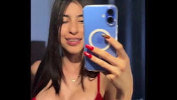 ¿alguien para dejarmela rosadita con este podcast dan ganas de una pastilla dorada para que se le ponga bien dura con