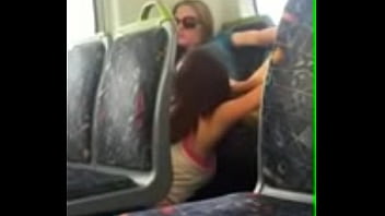 Un oral en el camion te da felicidad un monton