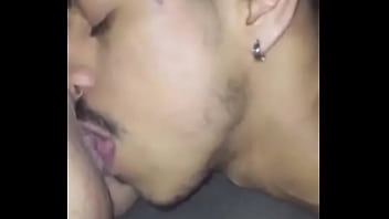 Chupando O Cuzinho Do Gostoso Da Academia thumbnail