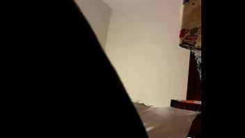 Mi ex fer la morena putita vistiendose