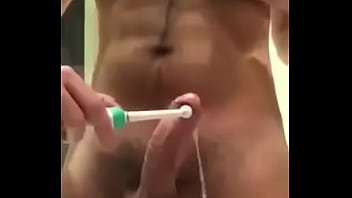 Gozada Com Escova Elétrica thumbnail