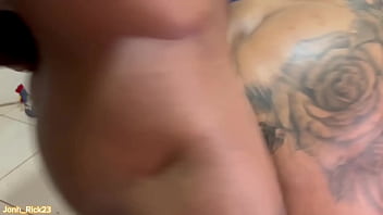 Chamei a personal pra fuder e arregacei sua bunda