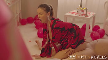 Festive fuck and creampie for a couple