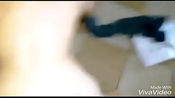 Mais uma novinha que gosta que surre a buceta