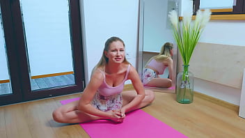 Stella cardo does yoga