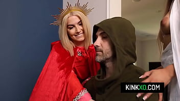 Teen bffs spice up a boring game night by sharing stud's cock in foursome