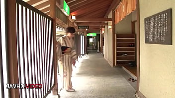 Moonlit aoi mizuno's wild outdoor encounter