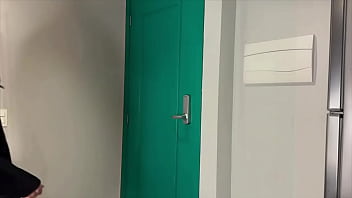 Vizinha safada chamou o dotado pra casa dela