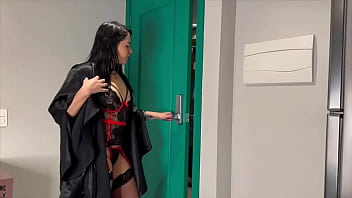 Vizinha safada chamou o dotado pra casa dela