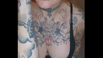 Bonjours à tous moi j ai très chaud séance de sport en live avec vous