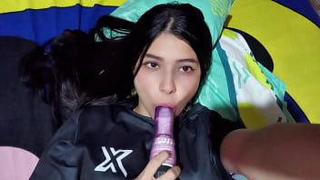 Colombiana se toca su rico pussy