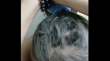 2025 02 04 esclave f dans les wc de l'autoroute