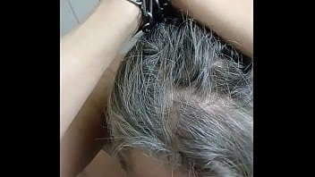 2025 02 04 esclave f dans les wc de l'autoroute