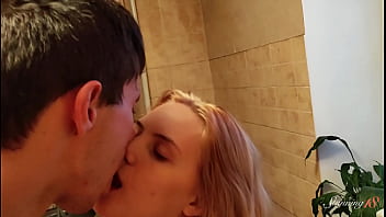 Blonde teen dianelis is learning how to lick meats