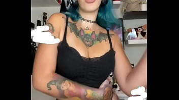 Caliente perra te pondra la verga dura