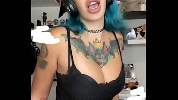 Caliente perra te pondra la verga dura