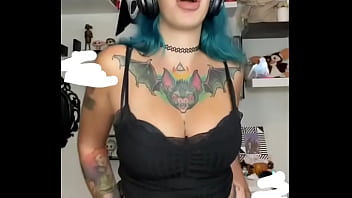 Caliente perra te pondra la verga dura