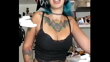 Caliente perra te pondra la verga dura