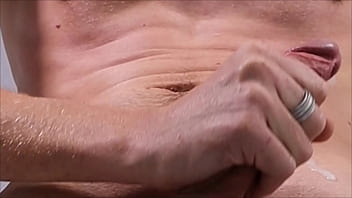 Gaycapetownboy hung sub horny bottom