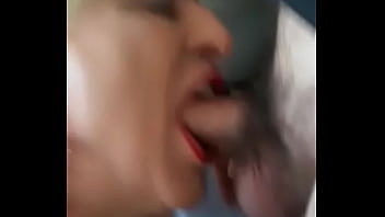 Vizinho Novo Me Colocou Pra Chupar thumbnail