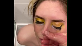 Teen Sucks Big Dick And Drinks Pee thumbnail