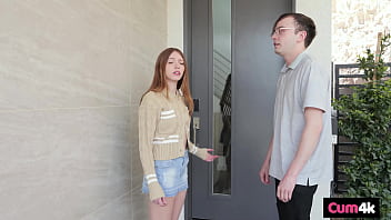 Spinner cum slut rides fat dick after cuck boyfriend's cock fails her