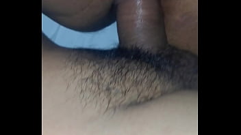 Yo side bitch fuckin around