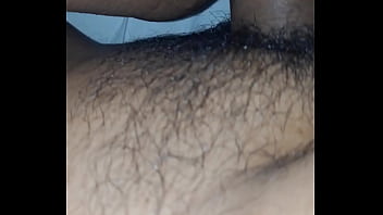 Yo side bitch fuckin around