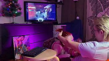 I watch a movie while getting sucked off