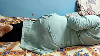 Desi housewife enjoyed and get gaand messaged Desi housewife enjoyed and get gaand messaged