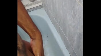 Siempre que me voy a bañar me dan ganas de pagiarme