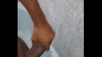 Siempre que me voy a bañar me dan ganas de pagiarme