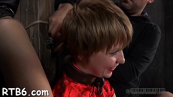 Upside down babe gives orall service