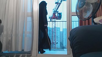 Musulmane Seins Nus Face A Un Grutier thumbnail