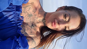 En direct mes petits cœurs venez me rejoindre sur le live et aussi devenez