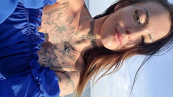 En direct mes petits cœurs venez me rejoindre sur le live et aussi devenez