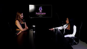 Começou no amador tem o suporte para as amigas e achava que era hétero mas paulistinha sheer red