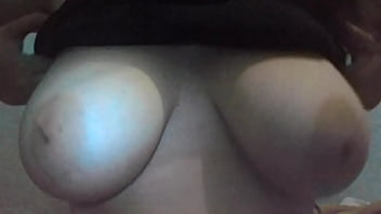 Gostosa dos peitos grandes