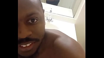 Masturbating With Mirror Selfie For Free thumbnail