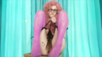 Scissoring my own pussy