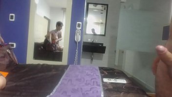 Mi primera vez con un girardoteño delicioso