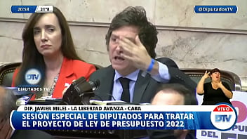 Milei penetra oídos con sus locas palabrillas