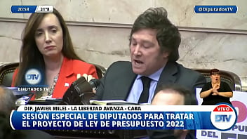 Milei penetra oídos con sus locas palabrillas