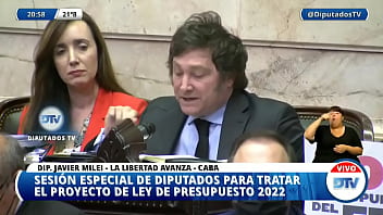 Milei penetra oídos con sus locas palabrillas