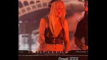#karliekloss #dj #pornstar #party #performance #blonde #adultstar #famouspornstar #analsex #bbc #blocked #famou thumbnail