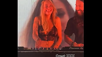 #karliekloss #dj #pornstar #party #performance #blonde #adultstar #famouspornstar #analsex #bbc #blocked #famou